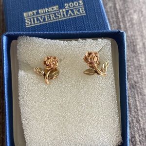14k Gold stud earrings tri color